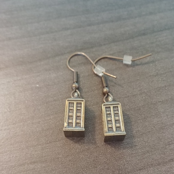 Hot Topic Jewelry Tardis Earrings From Dr Who Poshmark